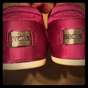 Hot pink toms
